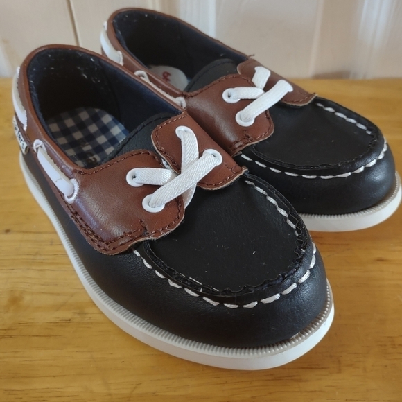 Carter's Boys Kids Size 8 Shoes Slip on - Picture 1 of 8